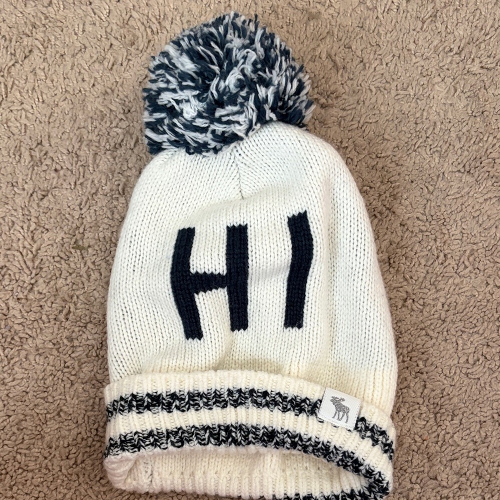 Abercrombie & Fitch Kids White and Black Knit Beanie